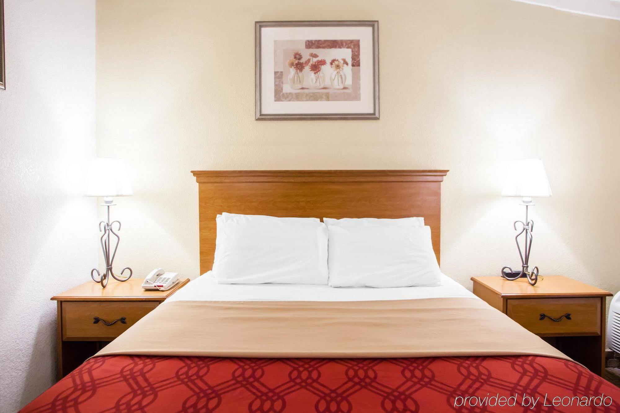 Mho Hotel Бордентаун Экстерьер фото