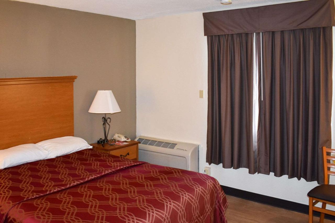 Mho Hotel Бордентаун Экстерьер фото