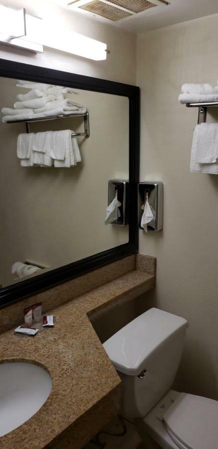 Mho Hotel Бордентаун Экстерьер фото