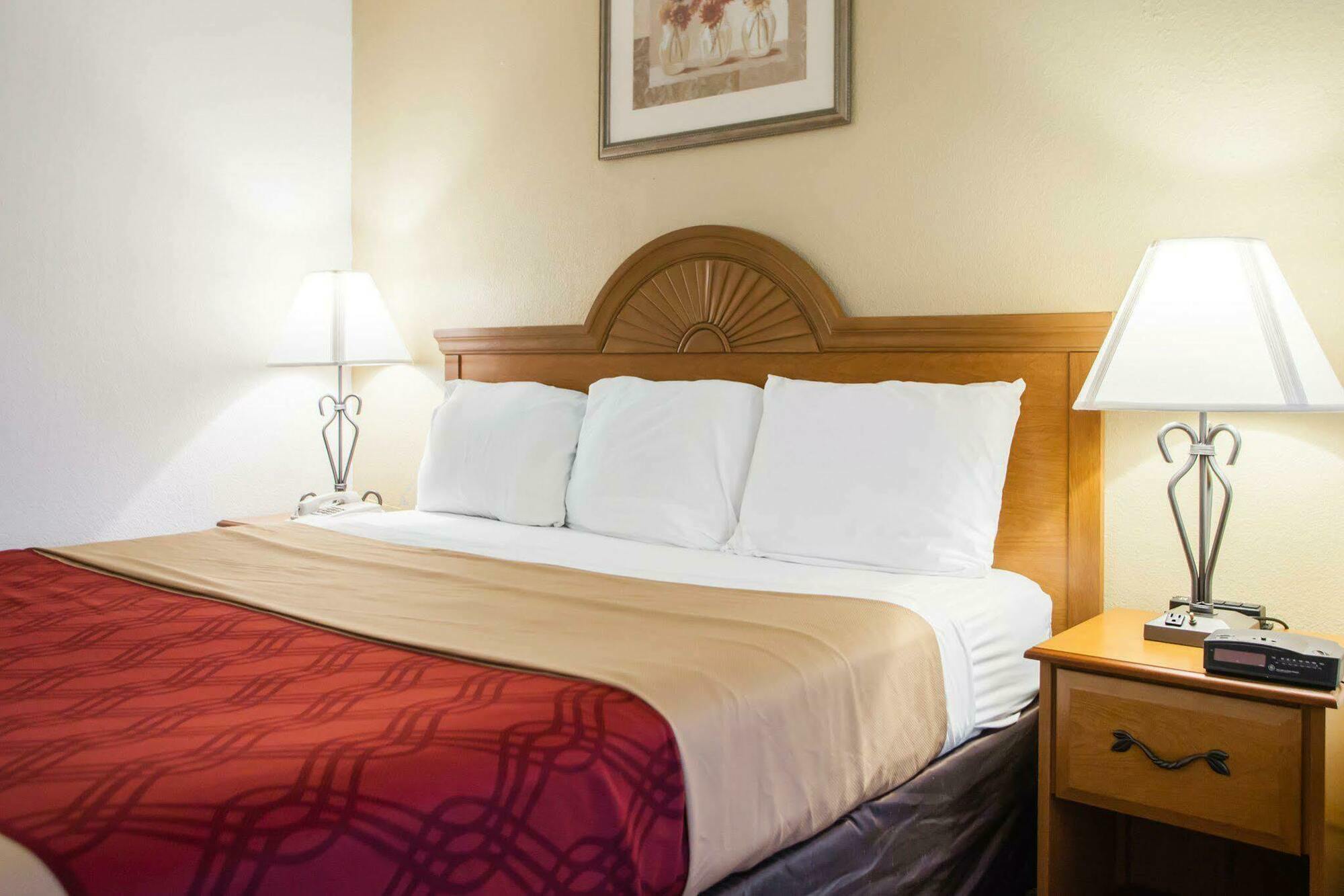 Mho Hotel Бордентаун Экстерьер фото